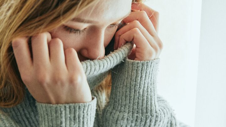 image of a girl looking anxious to highlight mental capacity